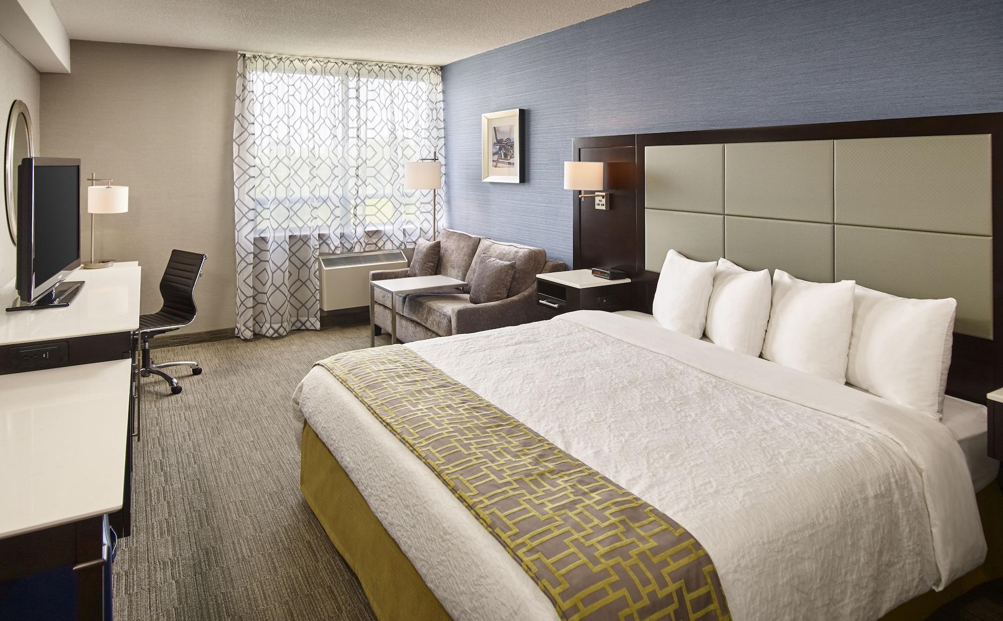 Waterfront Hotel Downtown Burlington Esterno foto